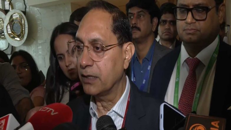 Business News | Greater Public Awareness of Derivatives Trading Risks Needed as Retail Investors Continue to Lose Money: SEBI Chairman