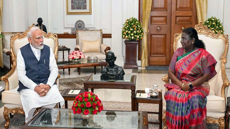 India News | PM Modi Thanks President Murmu for Birthday Wishes, Says Her Guidance Strengthens Public Service Efforts