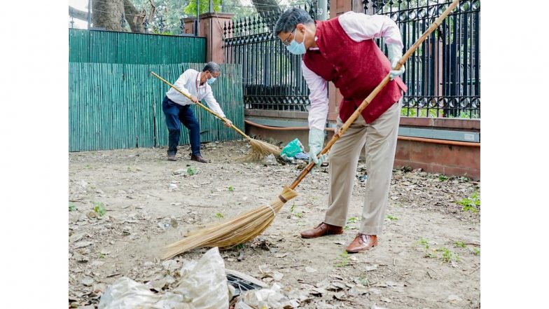 World News | Foreign Secy Vikram Misri Launches ‘Swachhata Hi Seva 2026’ Campaign at MEA Headquarters