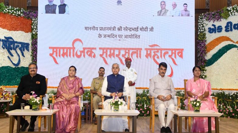 India News | Gujarat: 21 Families Who Hosted the Guv During Gram Kalyan Programme Felicitated at Lok Bhavan