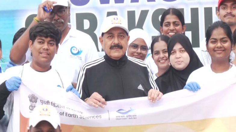 India News | Maharashtra: Union Minister Jitendra Singh Participates in Coastal Cleanup Campaign at Juhu Beach