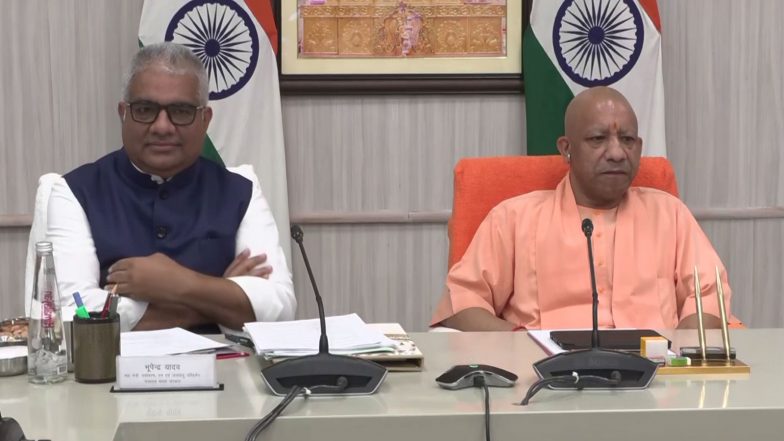 India News |  Union Minister Bhupender Yadav Meets CM Yogi Adityanath, Reviews Air Quality Management in UP's NCR Districts