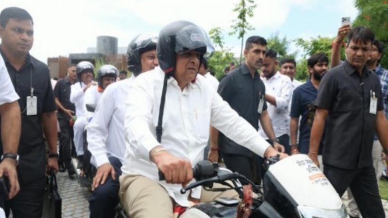 India News | Gujarat CM Bhupendra Patel Joins Vadnagar-Varanasi Bike Yatra at Sanand