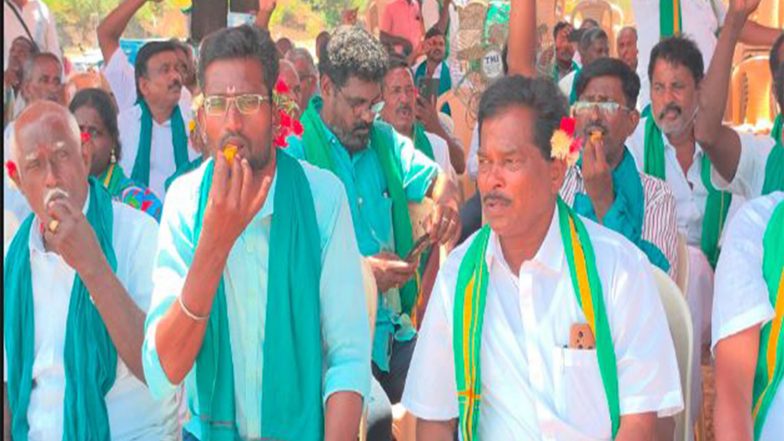 India News | TN Farmers' Protest: Delta Farmers Stage Sit-in Near Tiruchirappalli Demanding Complete Loan Waiver