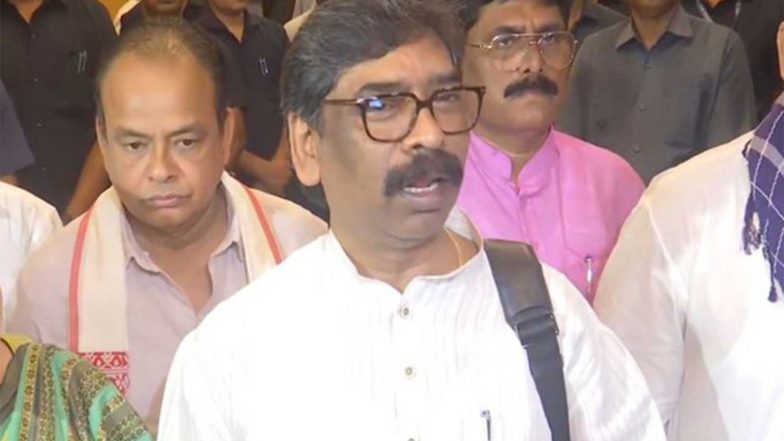 India News | Jharkhand HC Rejects Hemant Soren's Plea to Stay PMLA Proceedings Ahead of Framing of Charges