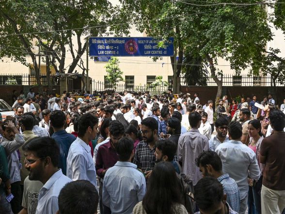 NSUI Candidate Vijay Meena Leads DUSU Presidential Race After Third Round