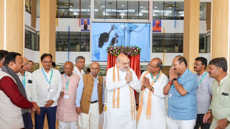 India News | Karnataka: Amit Shah Visits KLE's JGMM Medical College, Medical Research Centre