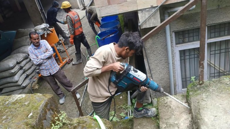 India News | All Necessary Precautions Undertaken, NHAI Clarifies Amid Reports of Cracks in Sanjauli Buildings Due to Shimla Bypass Project Construction