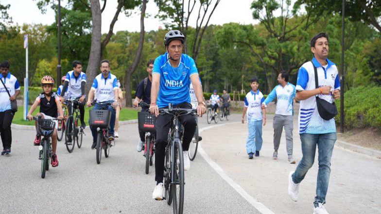 Sports News | Union Sports Minister Mandaviya Leads Indian Diaspora at 'Sundays on Cycle' in Nagoya to Cheer for Bharat