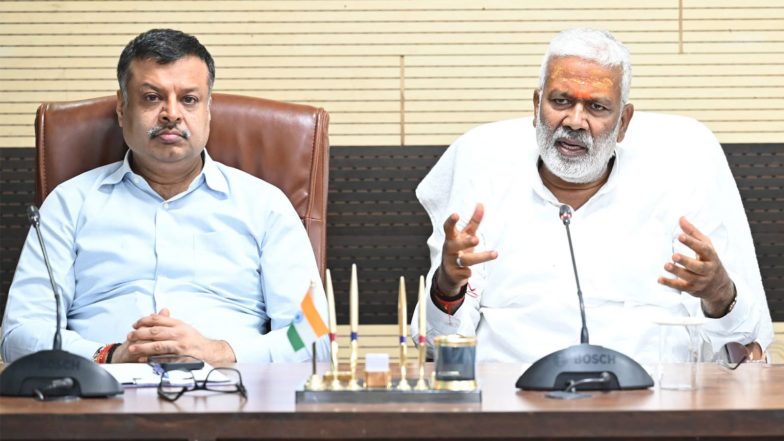India News | UP Water Power Minister Reviews Dams and Reservoirs in Purvanchal, Directs Farmers to Ensure Adequate Irrigation Water