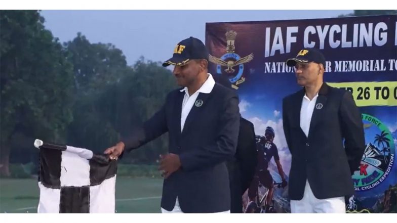India News | Air Marshal Shiv Kumar Flags off Final Leg of IAF's Kanyakumari-Kargil Bicycle Expedition