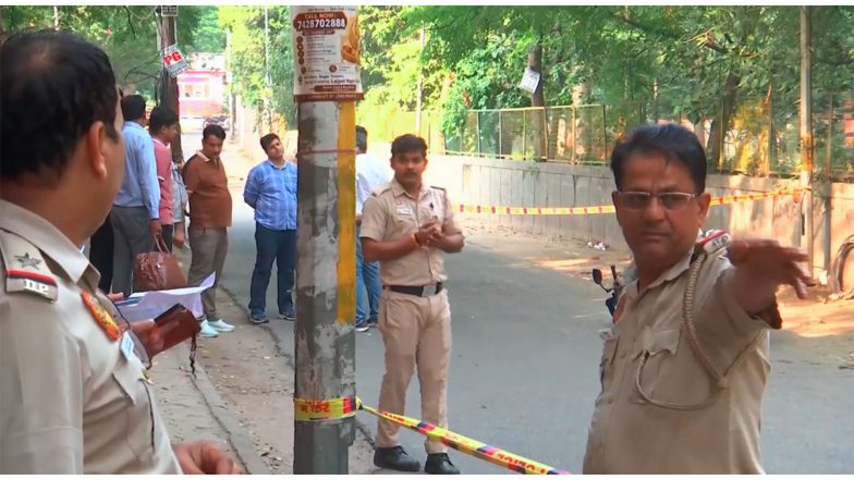 India News | Delhi Police Register POCSO Case over Alleged Gang-rape of Minor Near Kalkaji Temple