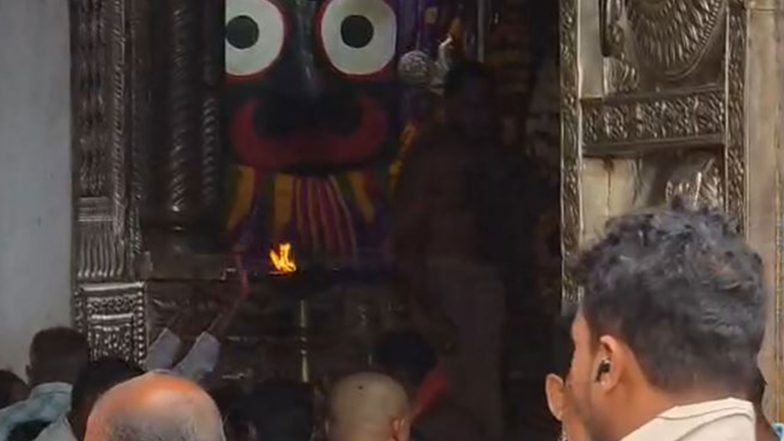 India News | Puri Jagannath Temple Witnesses Devotee Rush for Parivartini Ekadashi Rituals