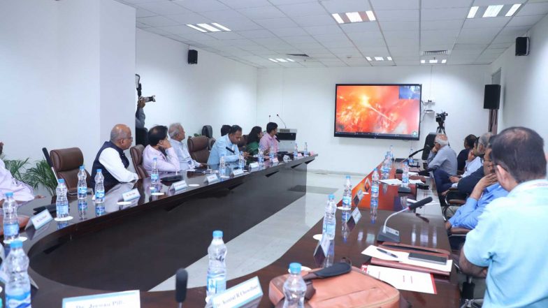 India News | Delhi: Safdarjung Hospital Hosts India’s First Robotic Cardiac Surgery Workshop