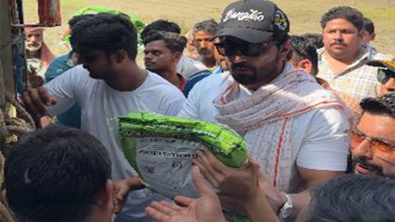 Entertainment News | Sonu Sood Steps Up Relief Efforts in Flood-hit Areas of Bihar