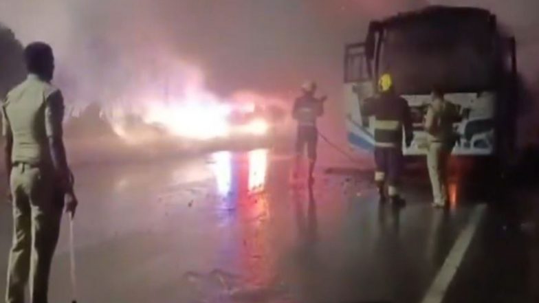 India News | Hyderabad: Srisailam-bound Private Bus Catches Fire; All Passengers Safe
