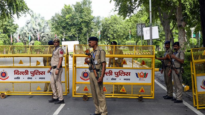 India News | Delhi Police Foil Murder Plot, Arrest Five Shooters Linked to Fugitive International Criminal 
