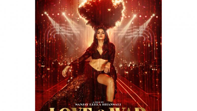 Entertainment News | Alia Bhatt Posts Glamorous Splash in Her First Look from Sanjay Leela Bhansali's 'Love & War'
