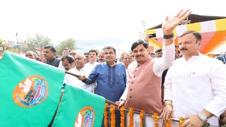 India News | Madhya Pradesh CM, Gadkari Launch Mukhyamantri Sugam Parivahan Seva, PM E-Bus Service; Flag off 351 Buses
