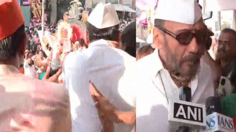 Entertainment News | Jackie Shroff Joins Ganpati Visarjan Celebrations at Girgaon Chowpatty.