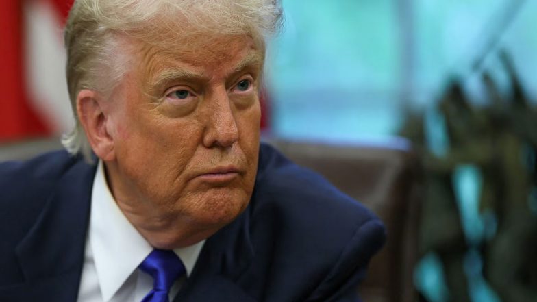 World News | White House Bars CNN from Covering Trump’s Travel on Air Force One