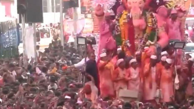 Entertainment News | Lalbaugcha Raja Visarjan 2026: Massive, Pink Gulal-drenched Ganpati Idol Reaches Girgaum Chowpatty