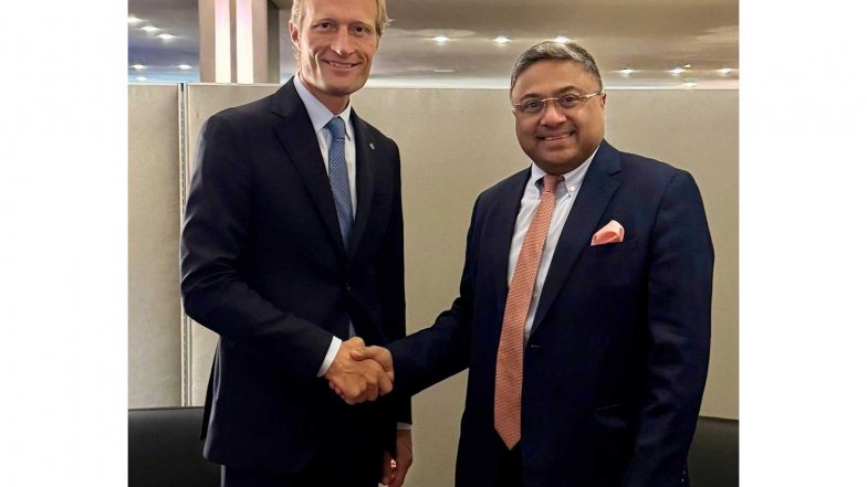 World News | India, WFP Discuss Challenges to Global Humanitarian Efforts on UNGA Sidelines