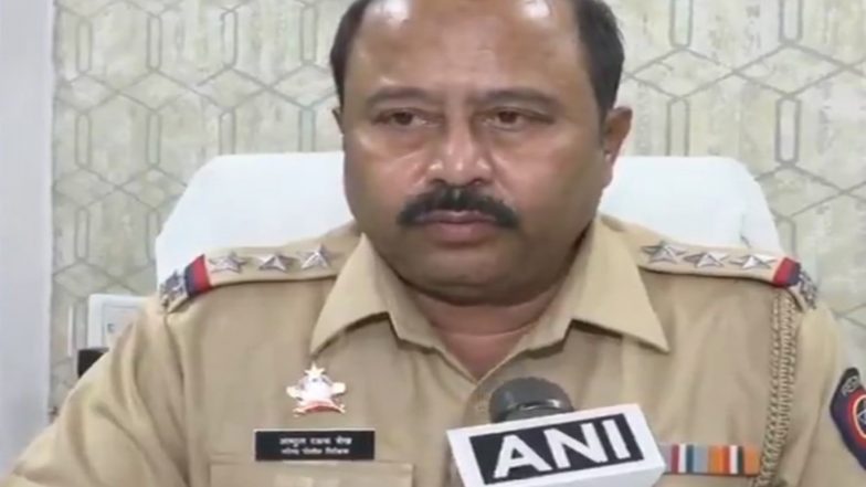 India News | One Detained After Two Youths Die Due to Suspected Chemical Suffocation Inside Public Toilet in Mumbai 