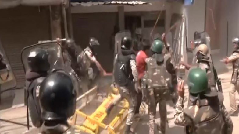 India News | Ujjain: Situation Remain Tense at Shahi Masjid Complex as Fresh Clashes Erupt over Demolition of Part of Masjid