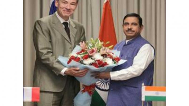 India News | Union Education Minister Pralhad Joshi Holds Bilateral Meeting with French Minister for Higher Education Philippe Baptiste