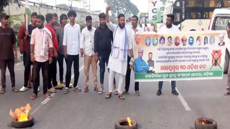 India News | Odisha: Protest Breaks out in Bhubaneswar over Textbook Errors; Roads Blocked, Protesters Demand Education Minister's Resignation