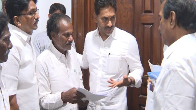 India News | YS Jagan Reddy Assures Legal Support to Lankapalli Farmers