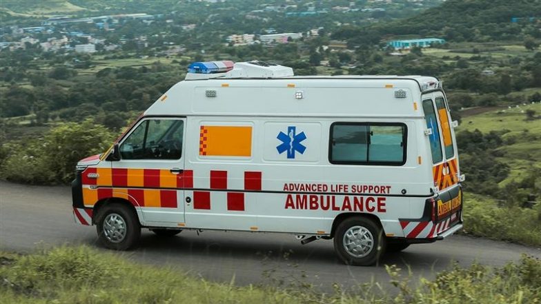 Agra: Ambulance Stuck in Pothole for Over Two Hours, Unborn Baby Dies in UP