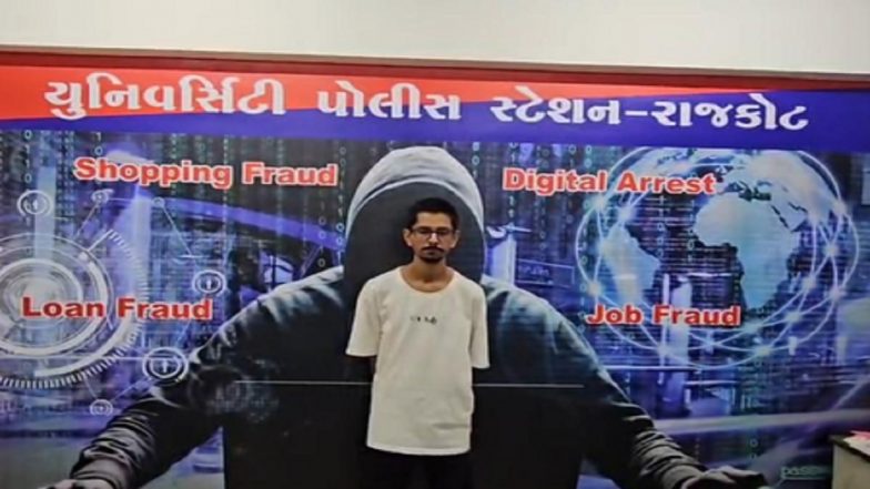 Gujarat: Man Held for Posing as IAF Squadron Leader, Duping Woman of INR 1.95 Lakh Over Defence Job