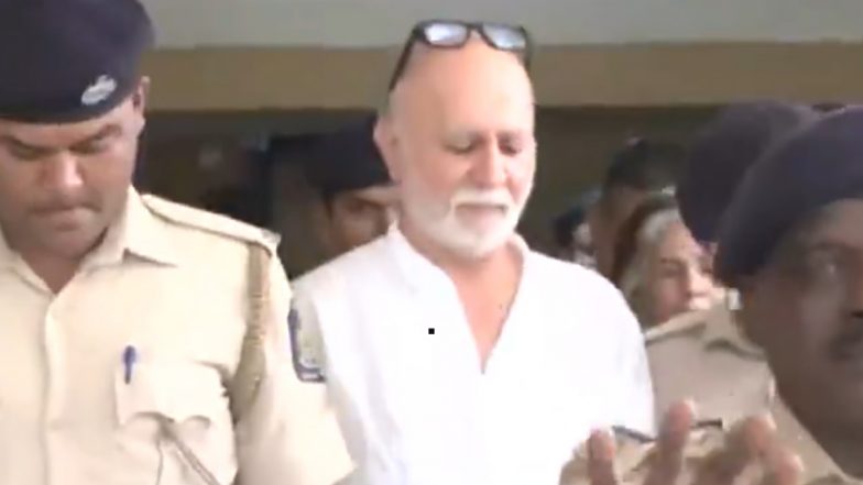 Tarun Tejpal, Former Tehelka Editor-in-Chief, Surrenders Before Goa Court in 2013 Rape Case (Video)