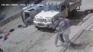 Jabalpur Road Accident: Several Students Injured After Speeding Car Collides With School Van in MP (Disturbing Video)