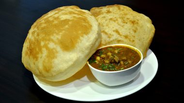 &lsquo;For Whom Was the Second Plate?&rsquo; Chole Bhature Order Triggers Husband-Wife Clash in Hapur (Video)
