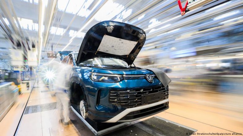 VW Logs €5.86 Billion Q3 Operating Loss on Porsche Writedown
