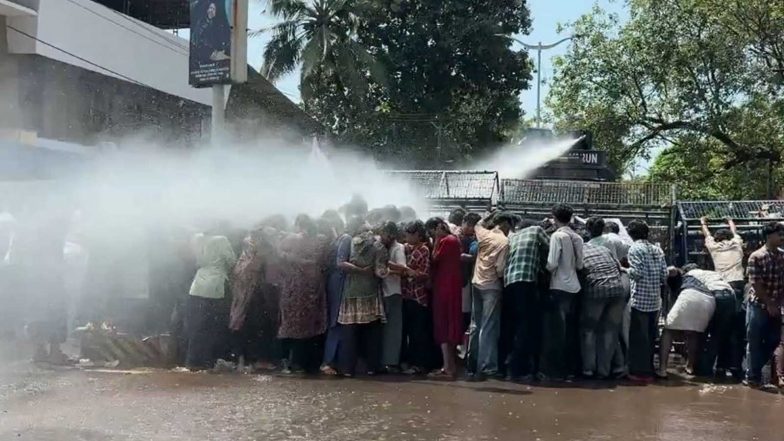 India News | Keralam: Congress, CPI(M) Leaders Trade Blame over Clash Involving SFI, DYFI, Youth Congress Workers