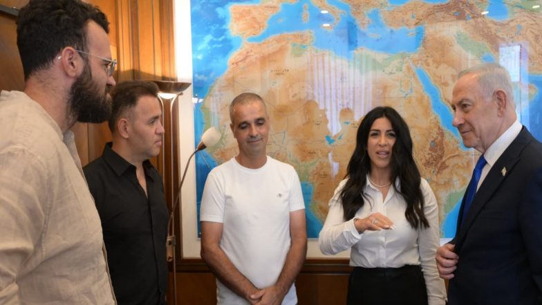 World News | Netanyahu Hails Flydubai Heroes Who Subdued Co-pilot, Says They Will Light Torch on Independence Day