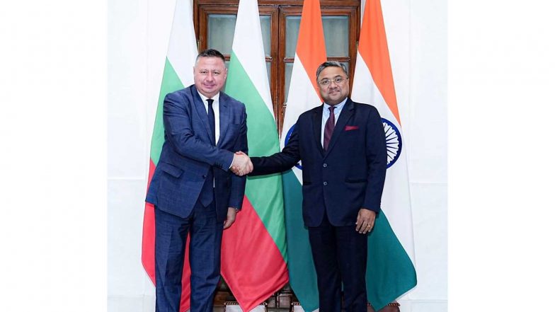World News | India, Bulgaria Review Bilateral Ties; Push for Early India-EU FTA
