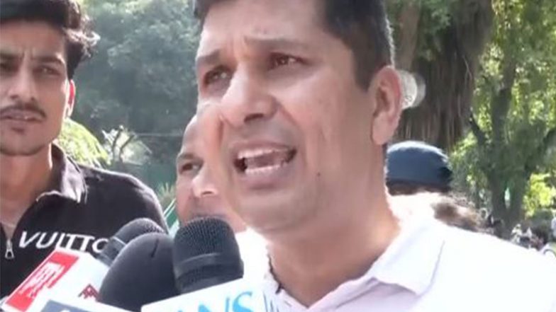 India News | AAP's Saurabh Bharadwaj Jons Jantar Mantar Protest Against EC, Urges Citizens to Support Movement