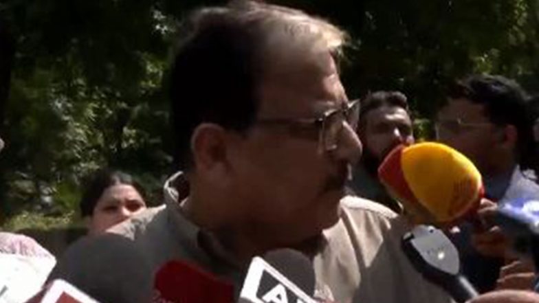 India News | “This is Gandhi’s Country”: RJD MP Manoj Jha Joins Jantar Mantar Protest, Questions Police Restrictions