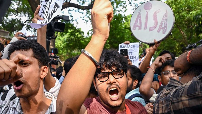 India News | Delhi: AISA, Other Groups Hold Protest March Near Ashok Road Demanding CEC's Resignation