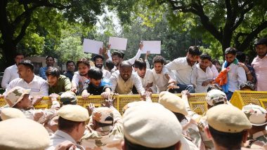 India News | Around 15 Police Personnel Injured, 110 Detained During Jantar Mantar Protest: Sources