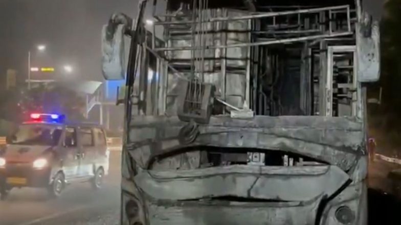 India News | Bus Travelling from Delhi to Bihar Catches Fire in Greater Noida, Passengers Evacuated