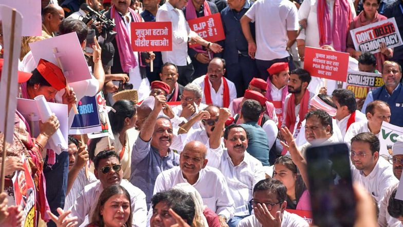 India News | Opposition Parties Seeks Appointment with President Droupadi Murmu on CEC Gyanesh Kumar Issue