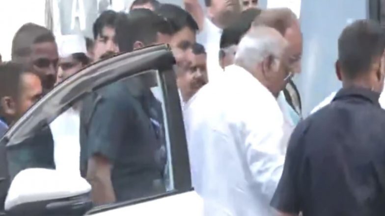 India News | Opposition Meeting Chaired by Malikarjun Kharge Gets Underway. to Draft Letter to CEC