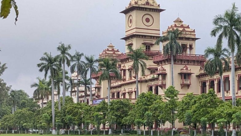 India News | IIT BHU Scientists Develop Novel Green Light-activated Technology to Fight Bacterial Infections 