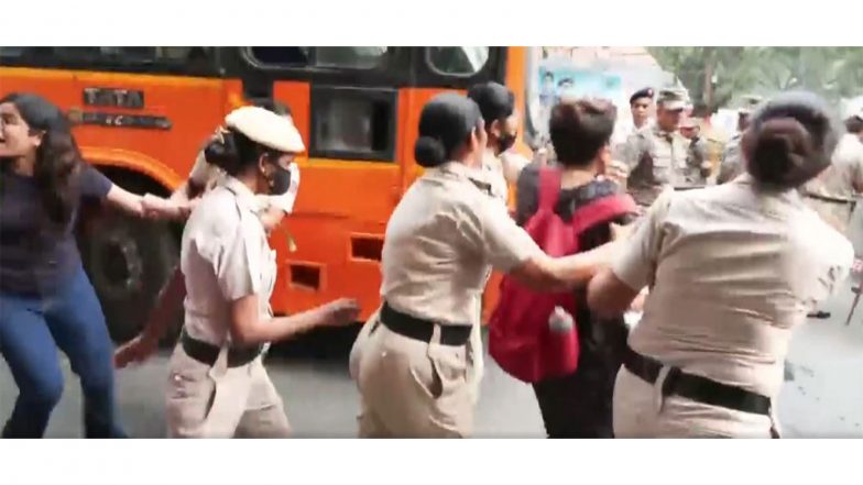 India News | Delhi: Several Protesters Detained at Jantar Mantar; Demonstrator Says 'Constitution is Being Decimated'